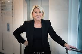 Justisminister monica mæland (h) har nå bedt utlendingsmyndighetene om å utsette tvangsretur av utlendinger med lang oppholdstid i norge inntil videre. Nye Regler Skal Redde Sma Bedrifter Fra Unodvendig Konkurs Byggmesteren
