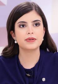 How can i contact tabata amaral's management team or agent details, and how do i get in touch directly? Datei Tabata Amaral Em Abril De 2019 Recorte Jpg Wikipedia