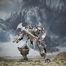 Autobots and decepticons are at war, with humans on the sidelines. Voyager Class Megatron Transformers The Last Knight Hasbro