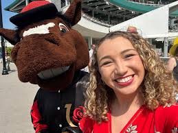 Pumped to spend my Wednesday working at the track! We're just a few days  from Derby, and I still haven't solidified a favorite horse. Can I just  pick Churchill Charlie?🐴❤️ #KentuckyDerby2025