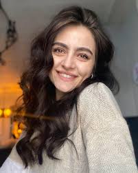 𝔼𝕞𝕚𝕝𝕪 ℝ𝕒𝕕𝕖𝕣