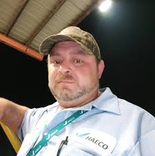 Should a man who's not financially stable be dating or looking for love?