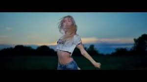 Aleyna tilki yalniz çi̇çek ft. Emrah Karaduman Cevapsiz Cinlama Feat Aleyna Tilki Indir Mp3 Indir Dinle