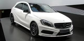 Mercedes Benz Classe A Chega Em Marco Mirando Audi A1 E A3 Audi Mercedes