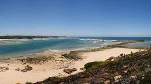 Buchen sie bei olimar hotels flüge rundreisen und viele extras online. Praia Do Farol Vila Nova De Milfontes Www Visitportugal Com