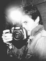 Jared Leto With A Digital Slr Guy With Camera Flash Men Camera Celebrity Jared Leto Photography Jared