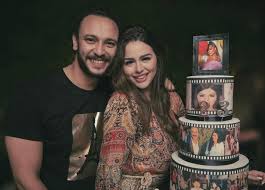 إشتهر بأداء الأدوار المركبة وأدوار الشر والجبروت. Ø¨Ø§Ù„ØµÙˆØ± Ù‡Ù†Ø§Ø¯ÙŠ Ù…Ù‡Ù†Ù‰ ØªØ­ØªÙÙ„ Ø¨Ø¹ÙŠØ¯ Ù…ÙŠÙ„Ø§Ø¯Ù‡Ø§ Ù…Ø¹ Ø£Ø­Ù…Ø¯ Ø®Ø§Ù„Ø¯ ØµØ§Ù„Ø­ Ø§Ø®Ø¨Ø§Ø± Ø§Ù„Ù…ØºØ±Ø¨