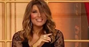 Selvaggia lucarelli va a baciare in bocca fabrizio corona. Selvaggia Lucarelli Non Perdona Federico Fashion Style L Errore Del Parrucchiere E Sotto La Lente D Ingrandimento