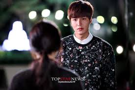 The Star Chosun Top Star News Give A Shout Out To Their Favorite Scenes From Heirs It S A Wrap For Lee Min Ho Cast Crew Lee Min Ho
