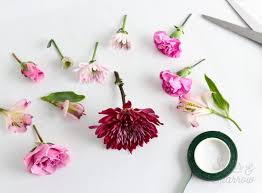 And just very, kind of, not worrying about it too much, i'm just going to make a little bit of a ruffle going. How To Make Fresh Flowers Safe For Cakes Sugar Sparrow