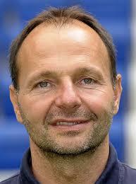 „aki szerint az országos vakcinálás, nem pedig az országos. Bayer Zsolt Show 2019