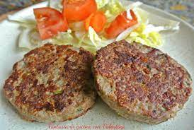 L'hamburger è una polpetta di carne macinata e pressata, solitamente di carne di bovino, cotta ingredienti: Hamburger Di Maiale E Bovino Fantasia In Cucina Con Valentina