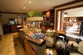 Going To Have A Long Busy Day What Better Way To Start It With A Free Breakfast At The Staybridge Suites In Oakbrook Terrace Free Breakfast Food Breakfast