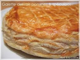 La recette pour faire et réussir une galette des rois traditionnelle à la frangipane selon les fiches techniques du cap pâtissier. Galette Des Rois Pommes Speculoos Aud A La Cuisine