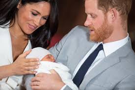 Harry and meghan shared a special video to mark their son archie's first birthday on 6 may 2020. Harry And Meghan Shared A New Photo Of Son Archie For His First Birthday