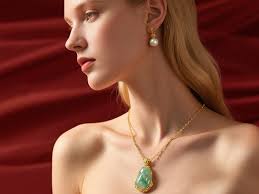 Amazon.com: AMINKINA Collar con colgante de jade Tai Chi Bagua, un diagrama  de Bagua cuidadosamente elaborado que simboliza la transformación y la  armonía, proporciona un accesorio tranquilo y potente para tu :