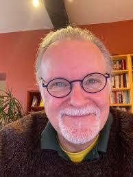 Geoffrey Bean's Instagram, Twitter & Facebook