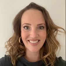 Ella Masters's Instagram, Twitter & Facebook