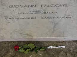 Paolo borsellino on wn network delivers the latest videos and editable pages for news & events, including entertainment, music, sports, science and more, sign up and share your playlists. Tomba Di Giovanni Falcone Palermo Aggiornato 2021 Tutto Quello Che C E Da Sapere Tripadvisor
