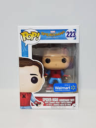 Homecoming was written by jonathan goldstein & john francis daley, jon watts & christopher ford, and chris mckenna & erik sommers. Funko Pop Marvel Spider Man Homecoming Spider Man Homemade Suit 223 Walmart Exclusive Toys Games Bricks Figurines On Carousell