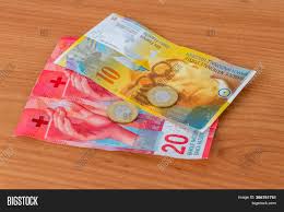 Conversion franc suisse (chf) en euro (eur). 4 Polish Zlote On 10 Image Photo Free Trial Bigstock