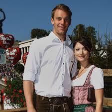 Manuel peter neuer is a german professional footballer who plays for bundesliga club bayern munich and the germany national team. Kathrin Gilch Uber Manuel Neuer