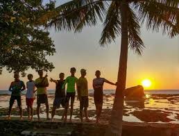 Hal itu terjadi setelah china mengklaim punya hak historis di zona ekonomi eksklusif (zee) yang terletak dekat perairan. Pantai Carita Harga Tiket Masuk Rute Menuju Lokasi 2021