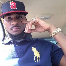 Carlos Banks's Instagram, Twitter & Facebook