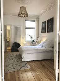 Schöne schlafzimmer bank designs in aqua blau von brian benda. Gemutliches Schlafzimmer Mit Stuck Zimmer Einrichten Zimmer Einrichten Jugendzimmer Gemutliche Wohnung