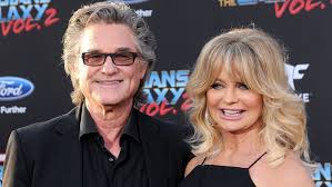 Doty grounds to short stop. Seltsame Dinge Uber Die Beziehung Zwischen Kurt Russell Und Goldie Hawn News24viral