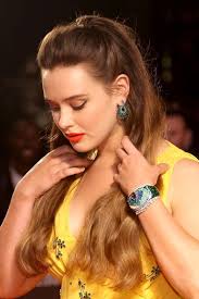After discarding them, you want to break the crab in half so you can start to see the meat. 20 Half Up Half Down Hairstyles Half Up Bun Hairstyle Trend