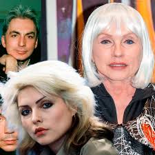 Debbie Harry om när David Bowie blottade sig för henne