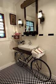 Meuble De Velo Construit A Partir D Un Vieux Velo Jete Decoration De Maison Vintage Badkamertegels Vintage Badkamer Vintage Huizen