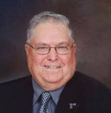 Albert Hoppe's Instagram, Facebook & TikTok