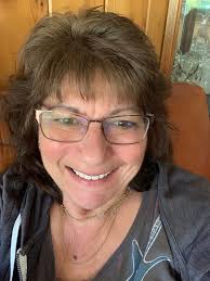 Hello from South Florida!☀️ So happy with my natural greys and curls?😘💞