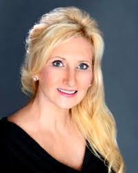 Marie Kaminski's Instagram, Twitter & Facebook