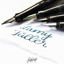 Lamy Fuller Im Vergleich Fuller Kalligraphie Fuller Schone Schrift Schau dir unsere auswahl an kalligraphie stift an, um die tollsten einzigartigen oder spezialgefertigten, handgemachten stücke aus unseren shops zu finden.