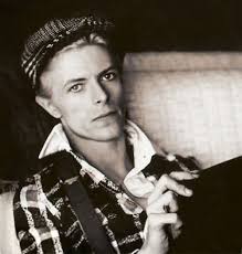 Vezzipuss Tumblr Com David Bowie Circa 76 David Bowie Tribute David Bowie Bowie