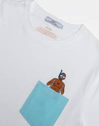 +33 (0)1 46 20 42 42. Olow Cartoon Plongeur Pocket T Shirt Off White Working Title Clothing