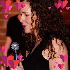 This cutie patootie @banjolucia and I are very much looking forward to the  rare opportunity to sing together at @ukariaculturalcentre Saturday 14th of  June with the wonderful heart @iaingrandage @nessietomlinson and Tamra