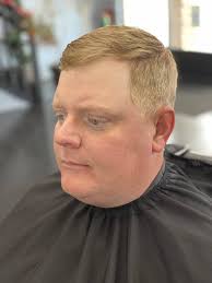 Good afternoon, everyone! Today we had a very special guest appointment —  an Elf