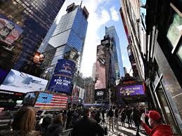 To see the ball drop has been on my bucket list for a long time. Watch Live Times Square New Year S Eve Ball Drop 2021 Midtown Ny Patch