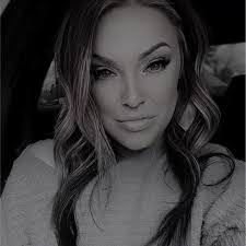 Sharon Haire's Instagram, Twitter & Facebook