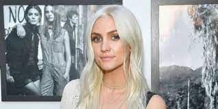 However, she kept the news a secret from her daughter until she turned 13. Celebrities With Last Name Ross Famousfix Com List