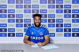 The spaniard is the first person to manage both everton and liverpool since william edward barclay all the way back in the 1890s. Bernard Thanks Fans And Team Mates After Leaving Everton To Join Uae Side Sharjah Fc Daily Mail Online