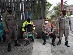 Dan keesokan harinya, kita juga akan memperingati st. Kapolsek Krian Sterilisasi Dan Perketat Keamanan Gereja Santa Monika Berita Seputar Jawa Timur