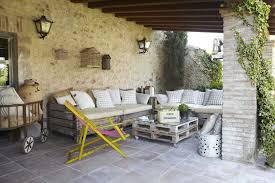 La madera y la piedra, que son sin duda las grandes protagonistas. Tenant Fear Basement Decoracion Rustica De Interiores Stephadelphia Com