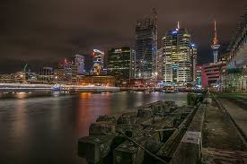 The most populous urban area in the country, auckland has an urban. Luzes A Noite Auckland Nova Zelandia Hd Papel De Parede Wallpaperbetter