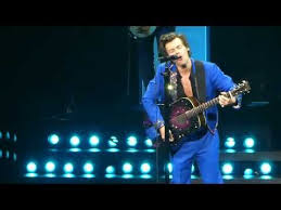 Just A Little Bit Of Your Heart Harry Styles Stockholm Syndrome Just A Little Bit Of Your Heart I Write The Songs Stockholm Syndrome Little Bit Of You