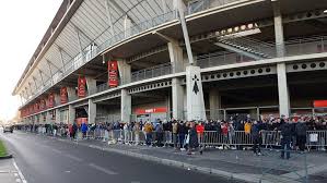 Utilisez des codes promo stade record pour réductions en 2021, coupons stade record testés & offres spéciales pour privilèges en mars. Rennes Arsenal Les Fans Passent La Nuit Devant Le Stade Pour Avoir Une Place